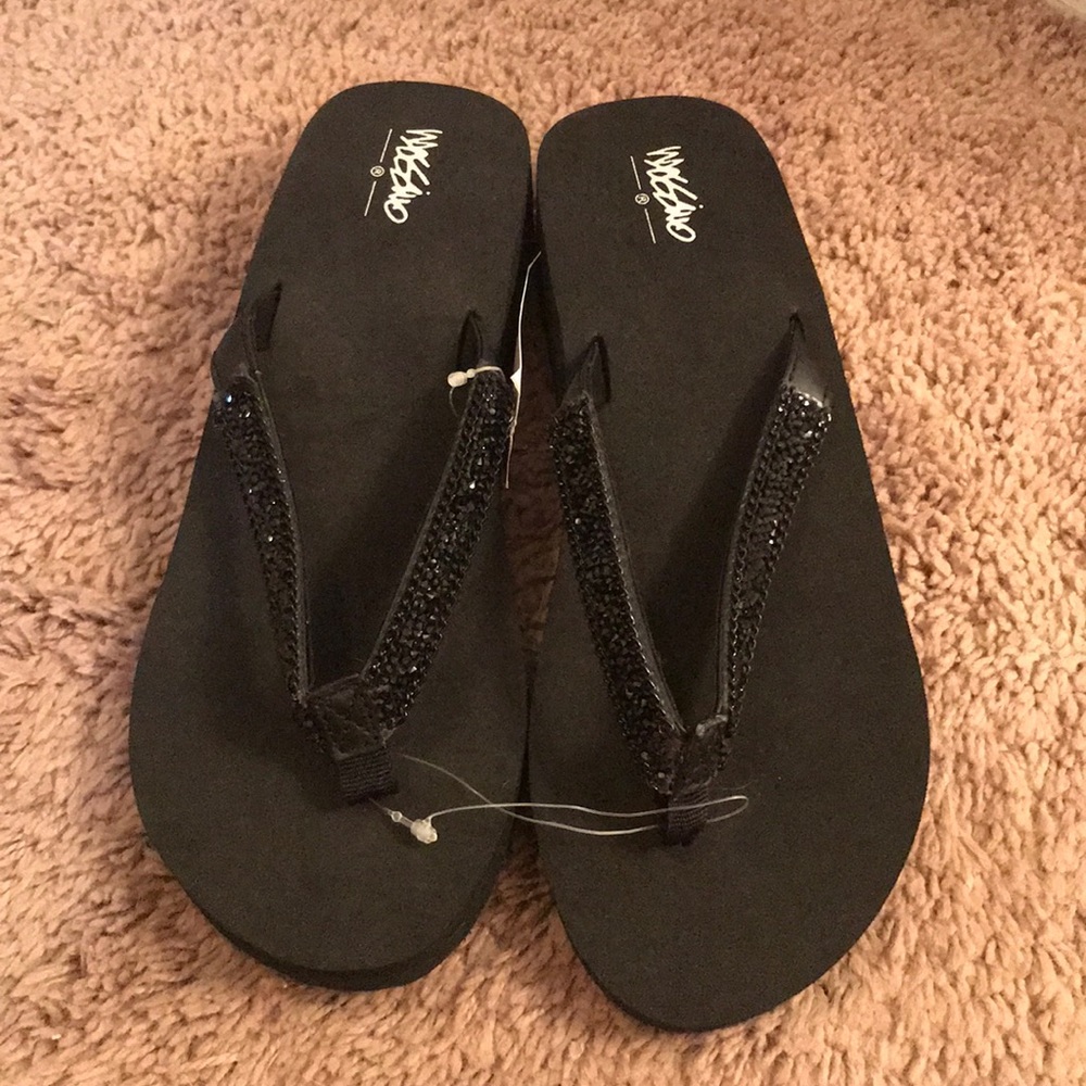 Black Mossimo Sandals